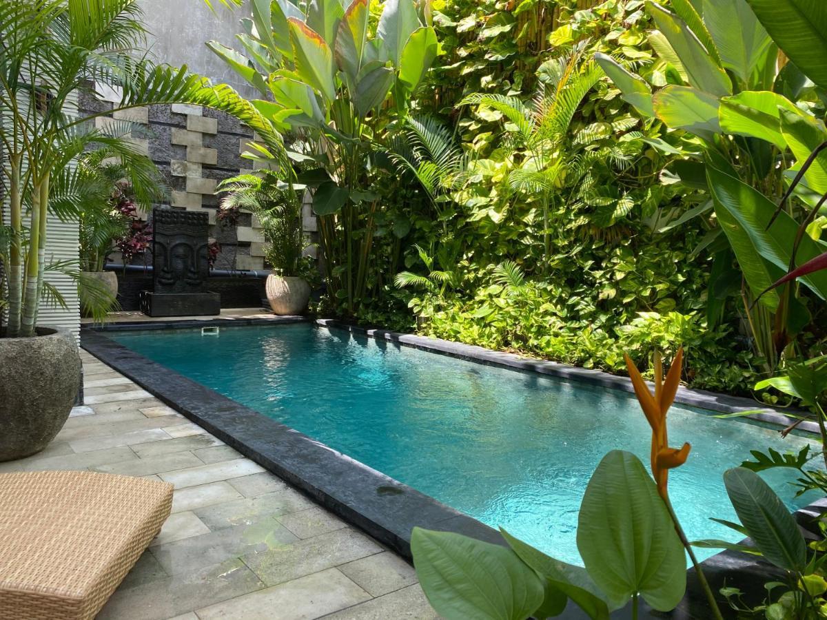 Villa Lily Seminyak Buitenkant foto